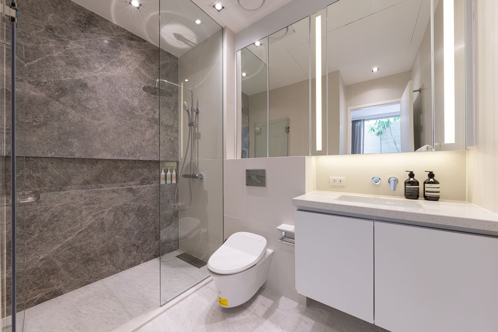 Studio Apartment in Scope Promsri No. 11017